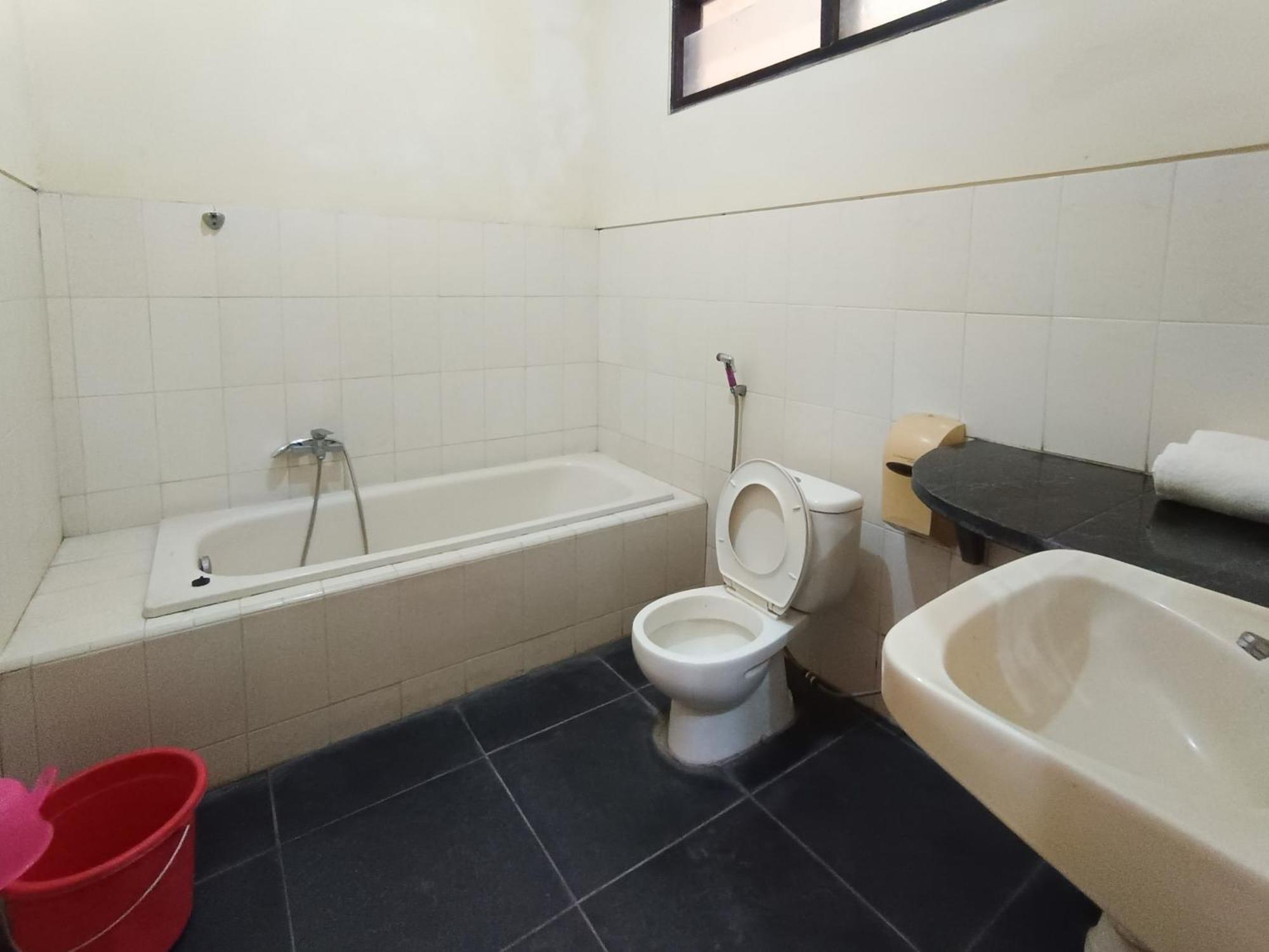 Gita Puri Redpartner Blitar Hotel Eksteriør billede
