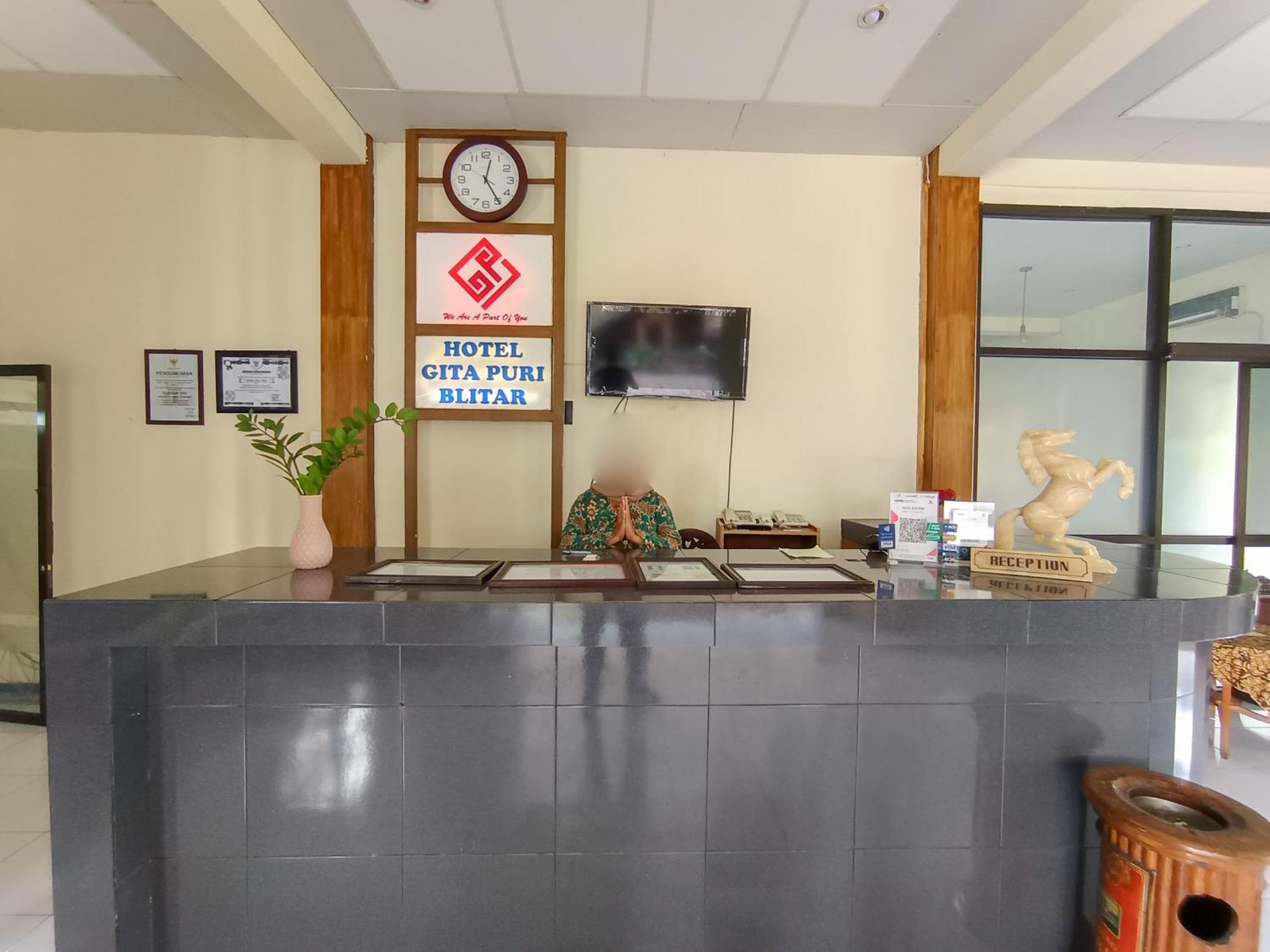 Gita Puri Redpartner Blitar Hotel Eksteriør billede