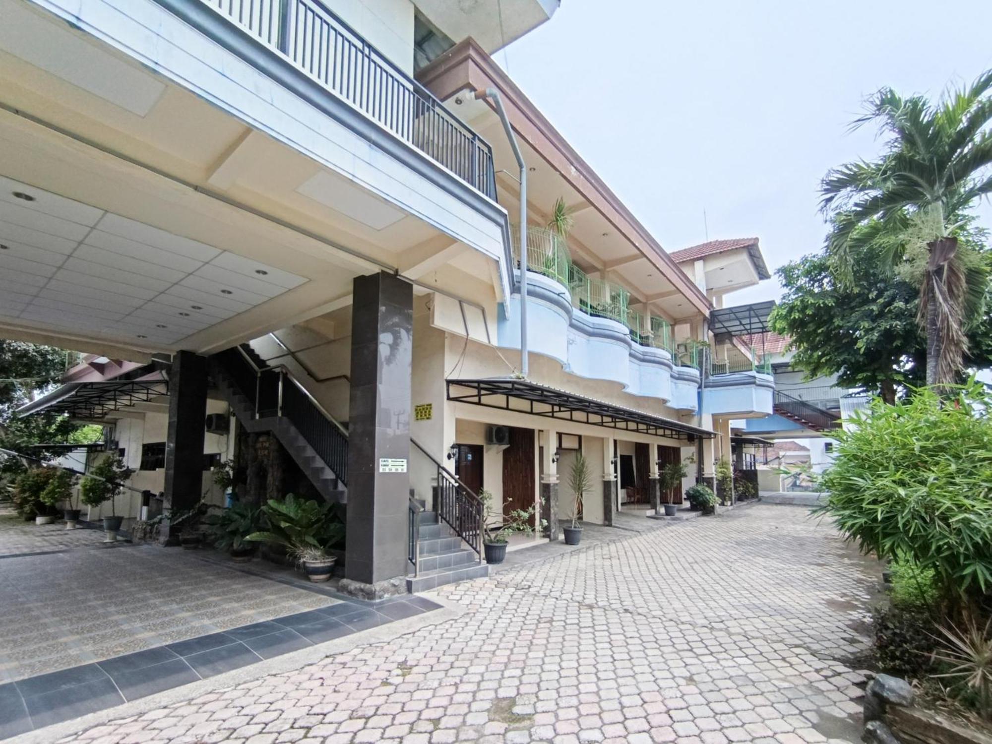 Gita Puri Redpartner Blitar Hotel Eksteriør billede